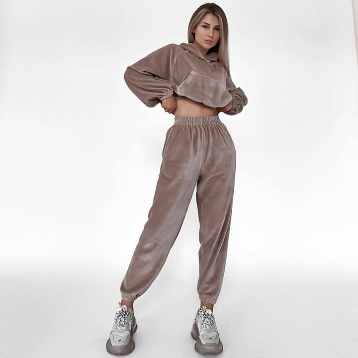 Dame Casual Velours Sportsæt med cropped top og elastiske bukser Stilla