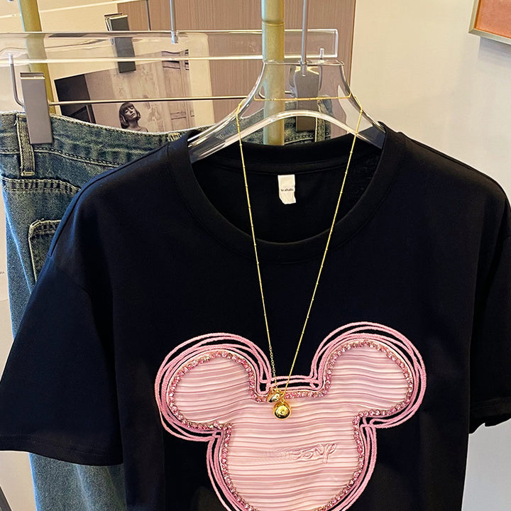 Dame T-shirt med kreativ Mickey Mouse tryk og kvalitets paillettryk Stilla