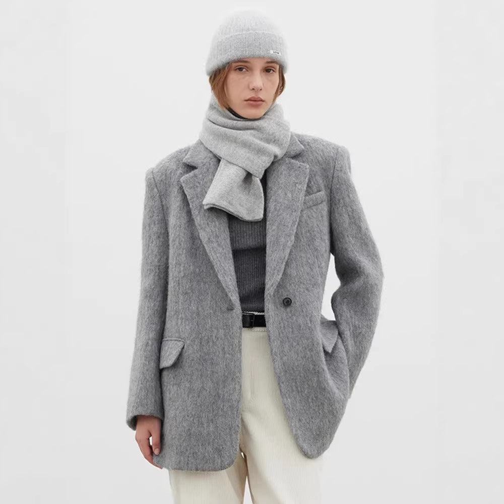 Kvinders elegante og hyggelige uldblazer med moderne snit Stilla