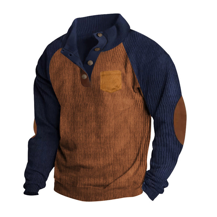 Herrer nan struktureret halvknap-strikpullover i cord-look med raglanærmer, påsyet brystlomme og albue-patches Skovae