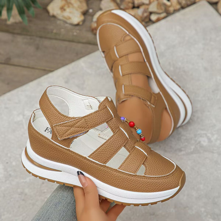 Dame Sporty Sandaler med justerbare remme og dæmpende fodseng Stilla