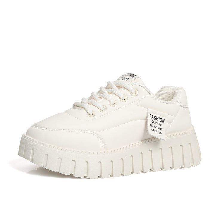 Dame Chunky Sneakers med robust sålprofil og fashionable design Stilla