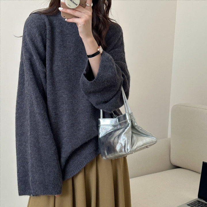 Kvinders oversized strikket sweater med bred skæring og fint materiale Stilla