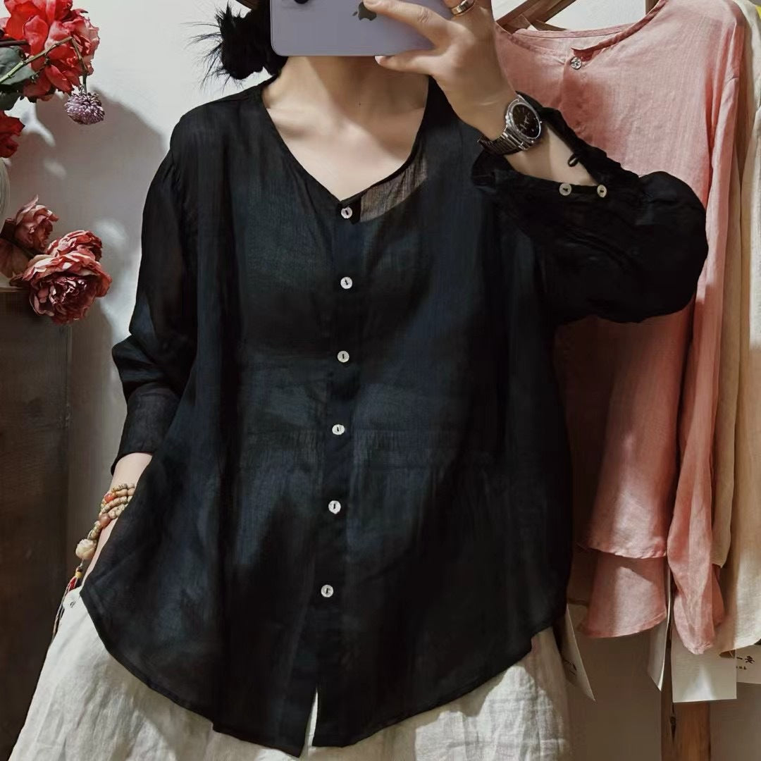 Dame Relaxed Fit Button-Up Bluse med foldede ærmer Stilla