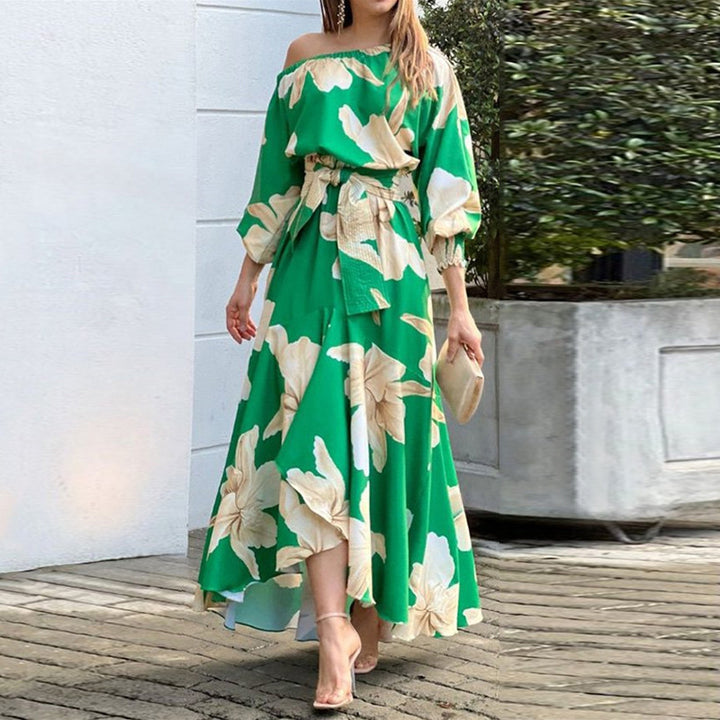 Kvinders elegante maxikjole med off-shoulder design og flæse detaljer Stilla