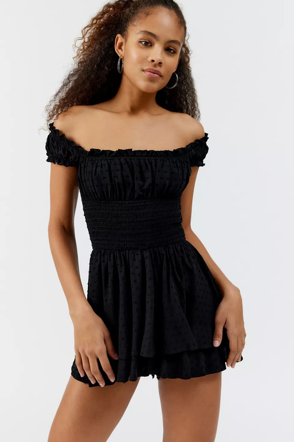 Femme Off-Shoulder Ruffle Mini Kjole Stilla