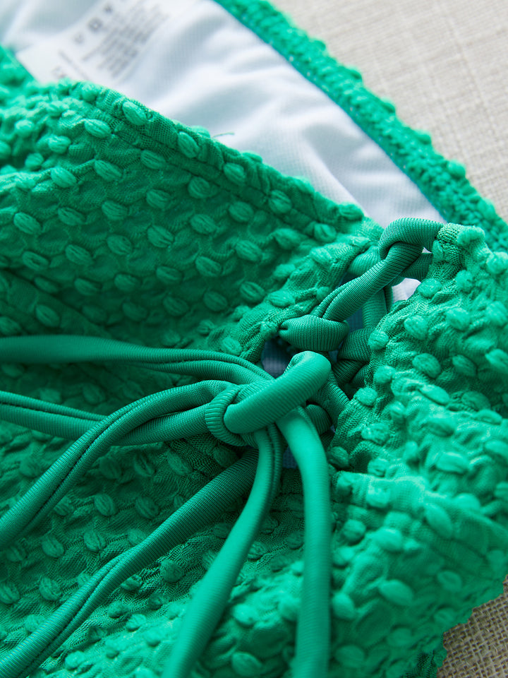 Dame bikini sæt med innovativt strukturelt design og elegante snøre detaljer Stilla