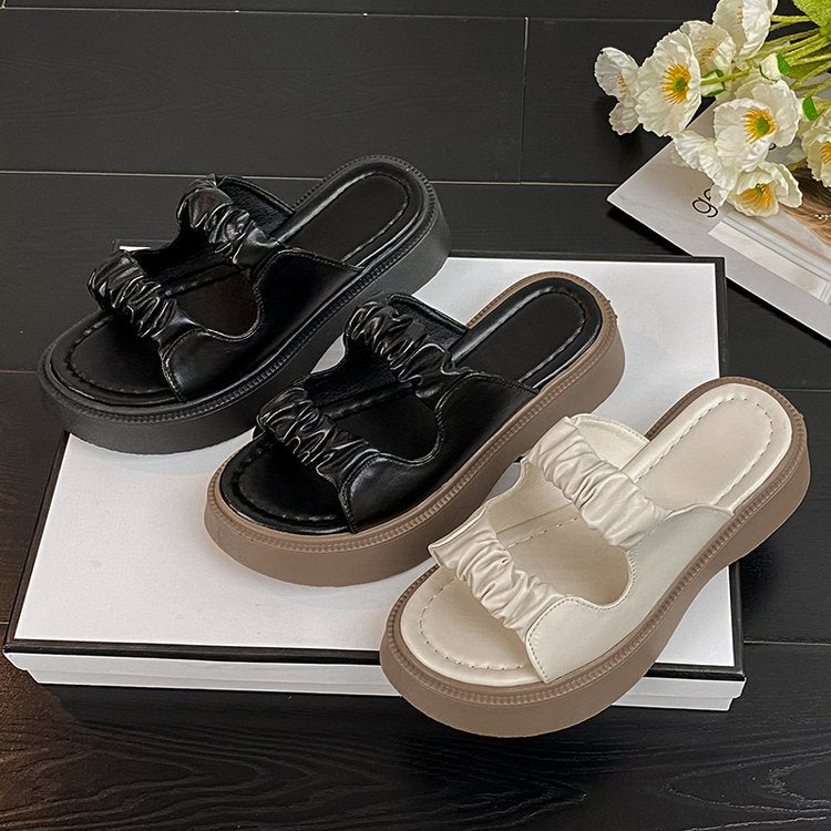 Dame platform-sandaler med rynket remdesign og skridsikker sål Stilla