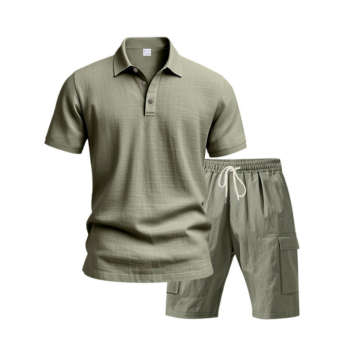 Herrer stilfuld polo skjorte med komfortable cargo shorts Stilla
