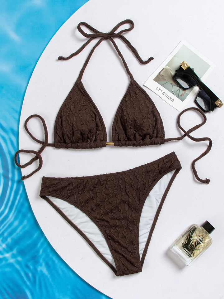 Dame triangel-bikini med raffineret strukturdesign og justerbare stropper Skovae