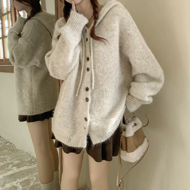 Dame Oversized Strik-Hoodie-Cardigan med Knapdetalje Stilla