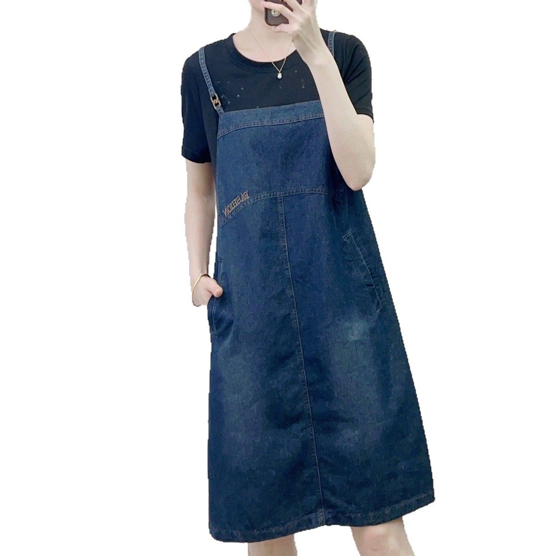 Dame Casual Jeanskjole i kraftig denim stil med praktiske lommer og justerbare stropper Stilla