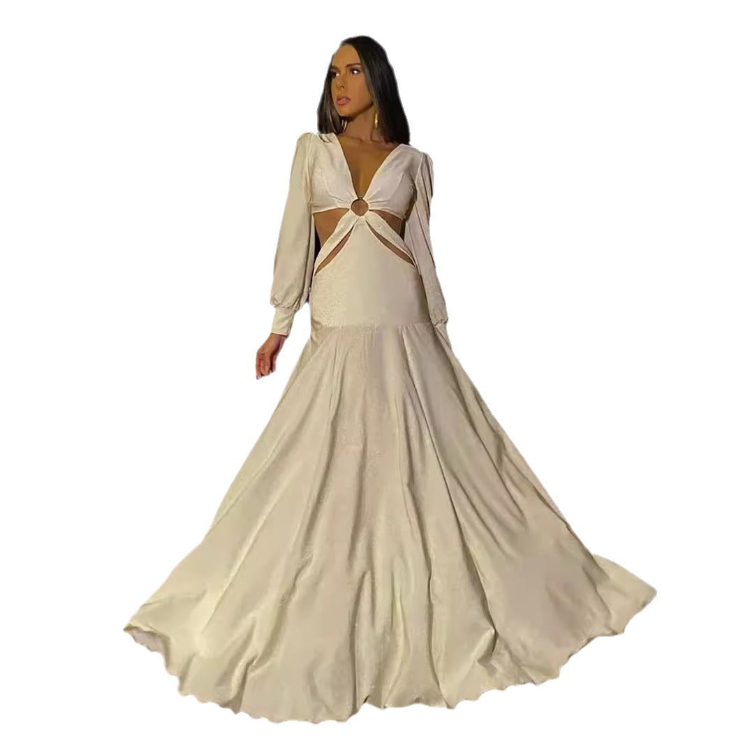 Dame maxikjole med elegant cut-out-design og dyb v-udskæring Stilla