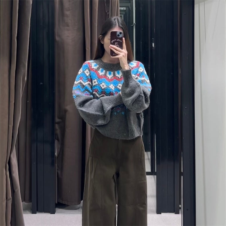 Damernes strikket sweater med farverigt mønster Stilla