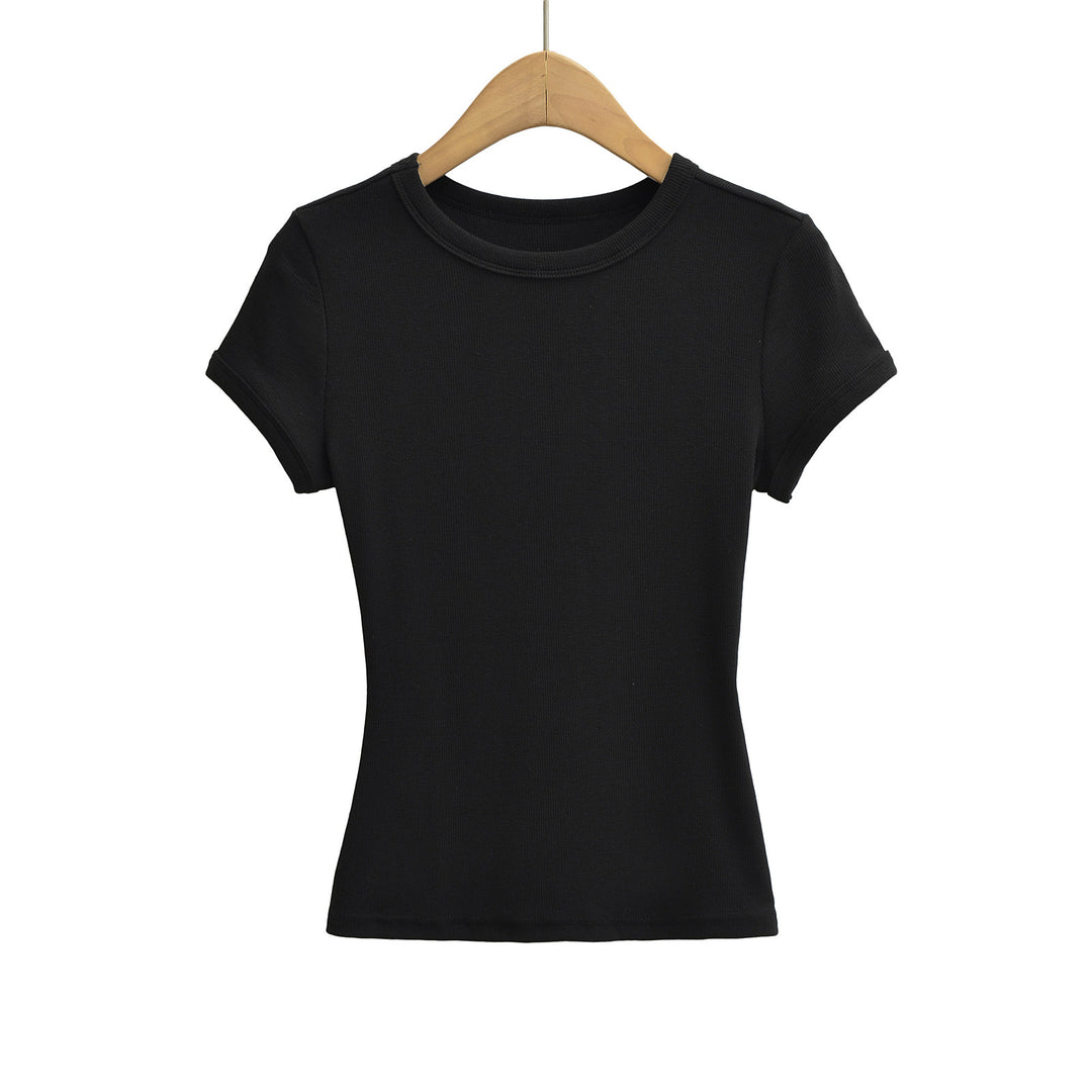 Dame Basic T-shirt med elastisk pasform og rundhalsetud Stilla