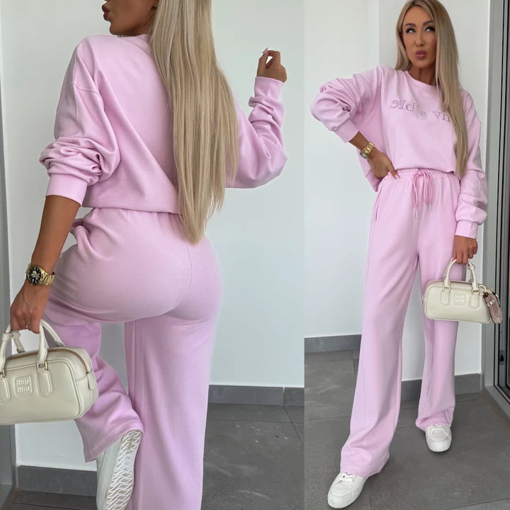 Dame afslappet fritids-sæt med oversized sweatshirt og joggebukser Stilla