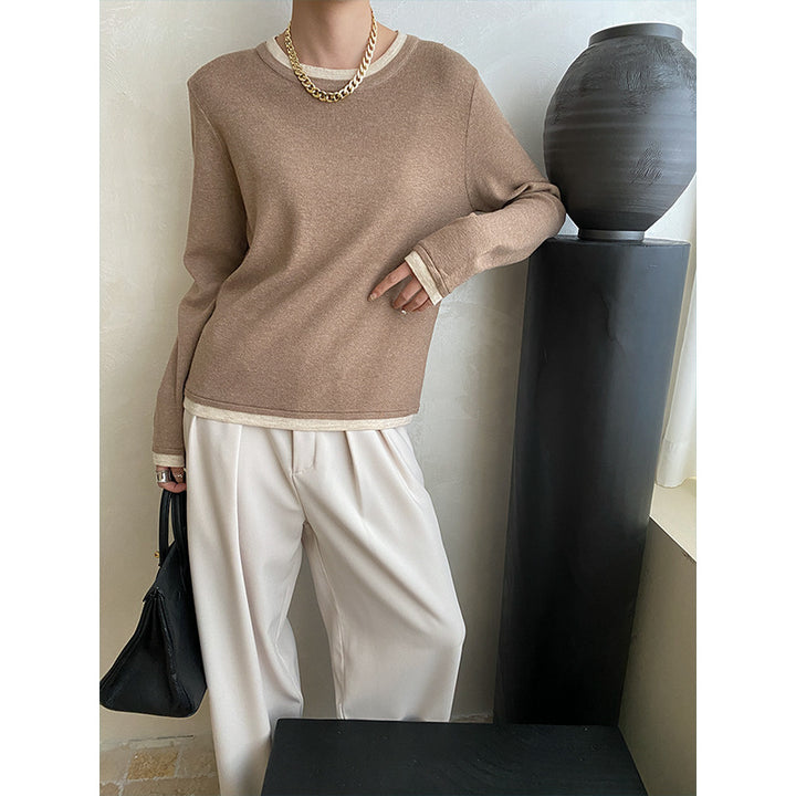 Kvinders fashionable sweater med fine kontrastdetaljer Stilla