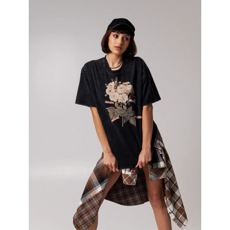 Dame T-shirt med florale accenter og afslappet pasform Stilla