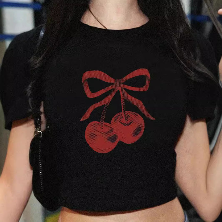 Dame Crop-T-shirt med inspirerende statementtryk Skovae