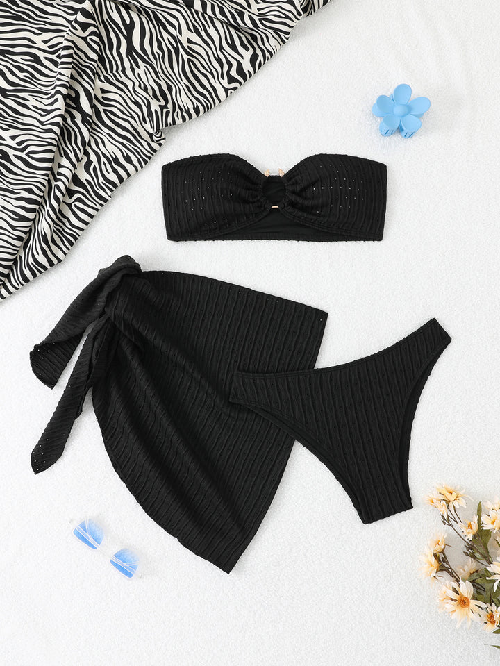 Dame bikini-sæt med flæse nederdel og trendy bandeau top Stilla