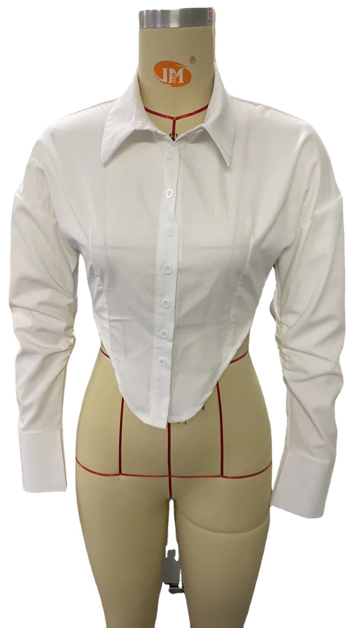 Dame mode bluse med elegant figursyet snit og klassisk krave Skovae