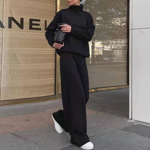 Dame fritids sæt bestående af afslappet cropped top og bred bukse stil Stilla