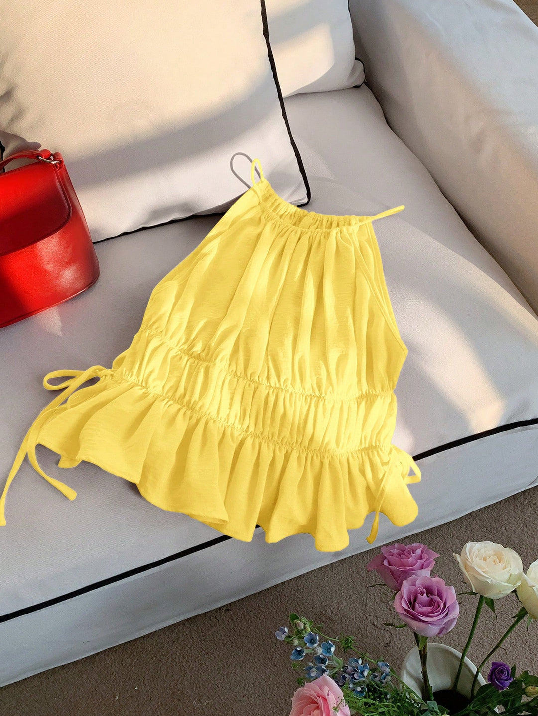 Dame afslappet ruffled top med justerbare stropper og elastisk talje Skovae