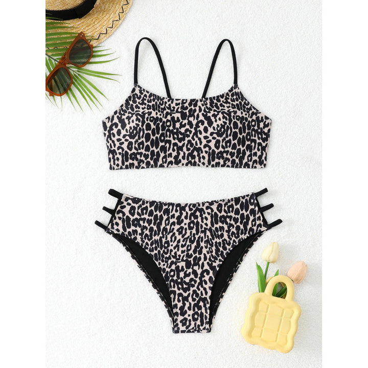 Femme to-delt Leopardskind-mønster bikini-sæt med stilfulde cut-out-detaljer Stilla