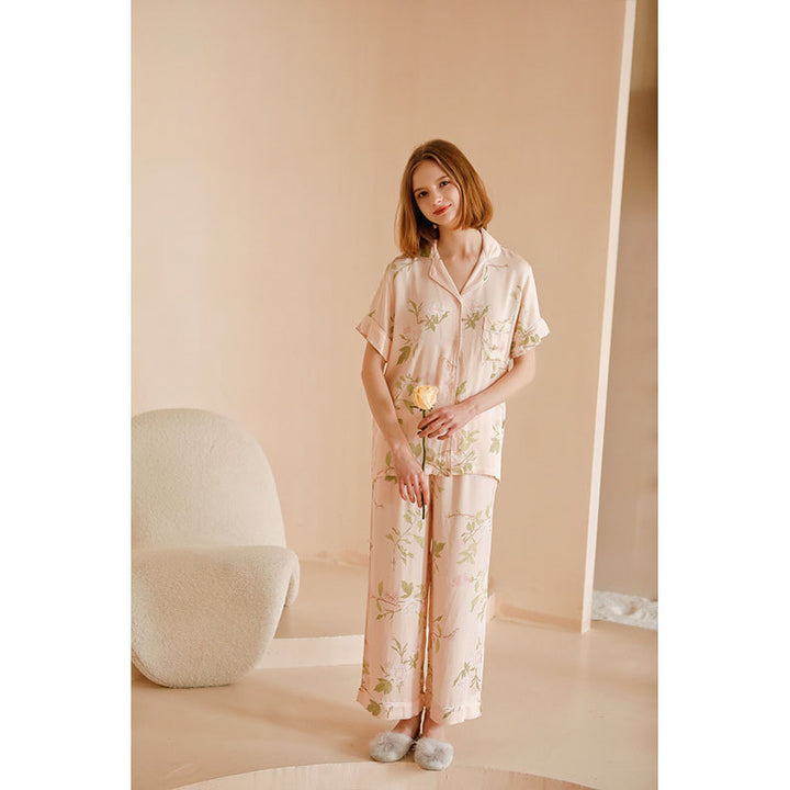 Dame pyjamasæt i blødt, åndbart materiale med blomsterdesign Stilla