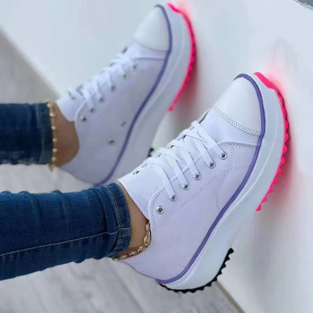 Dame Sporty High-Top Sneakers med åndbart overmateriale og polstret sål Stilla