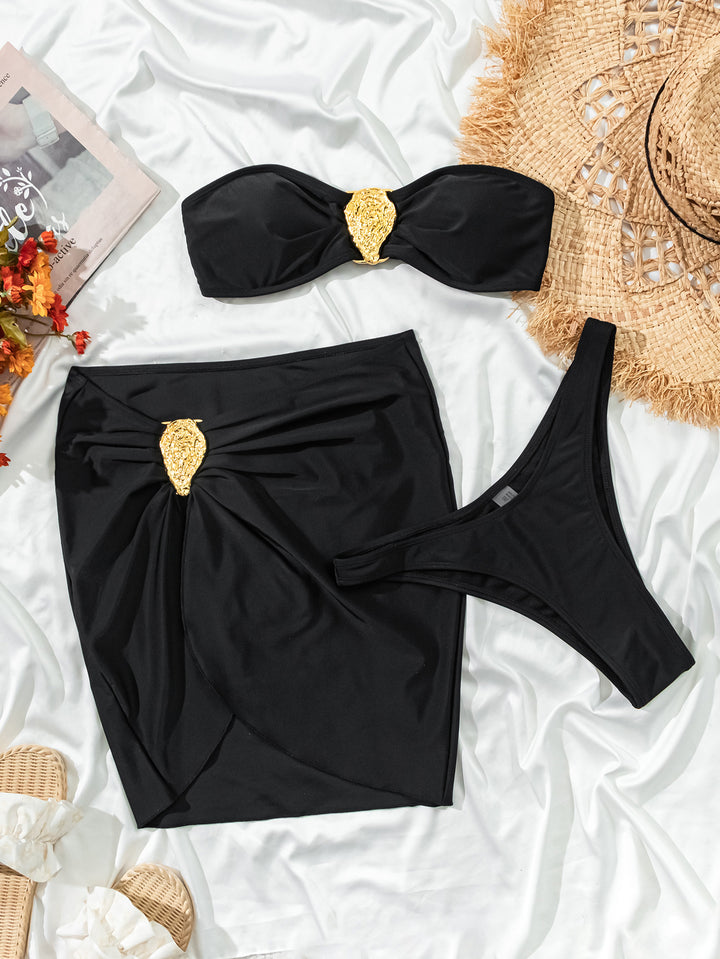 Dame Bandeau-bikini med gylden spænde og raffineret indpakningslook Stilla