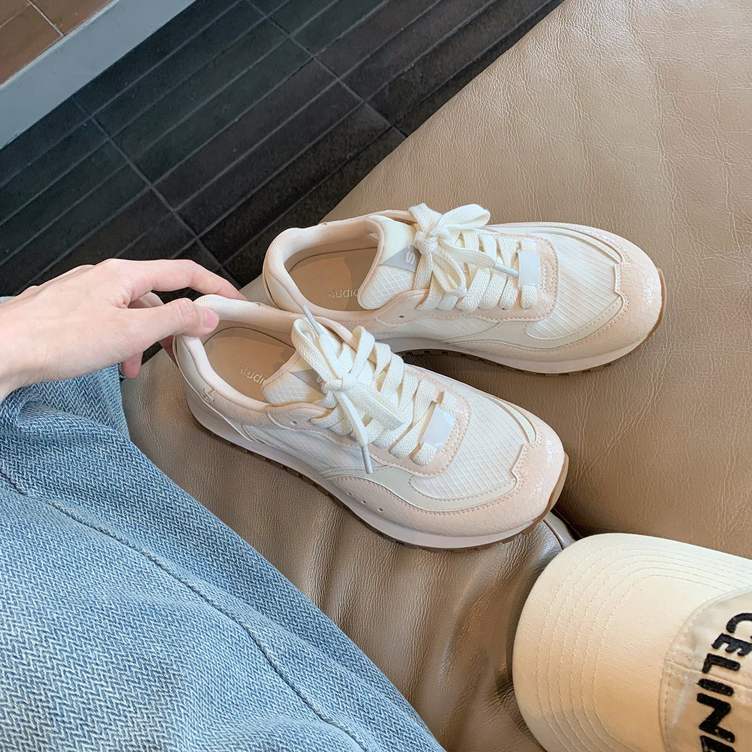 Dame Lettere Sport Sneakers med Struktureret Overdel Stilla