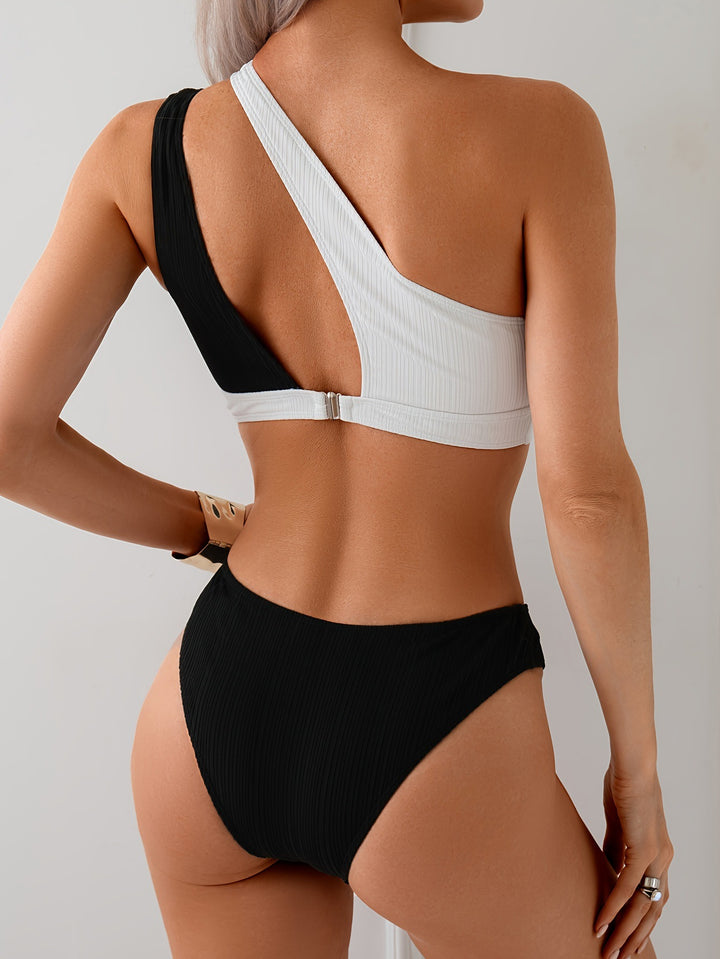 Dame Mode Bikini-sæt med asymmetrisk design og slidstærkt materiale Stilla
