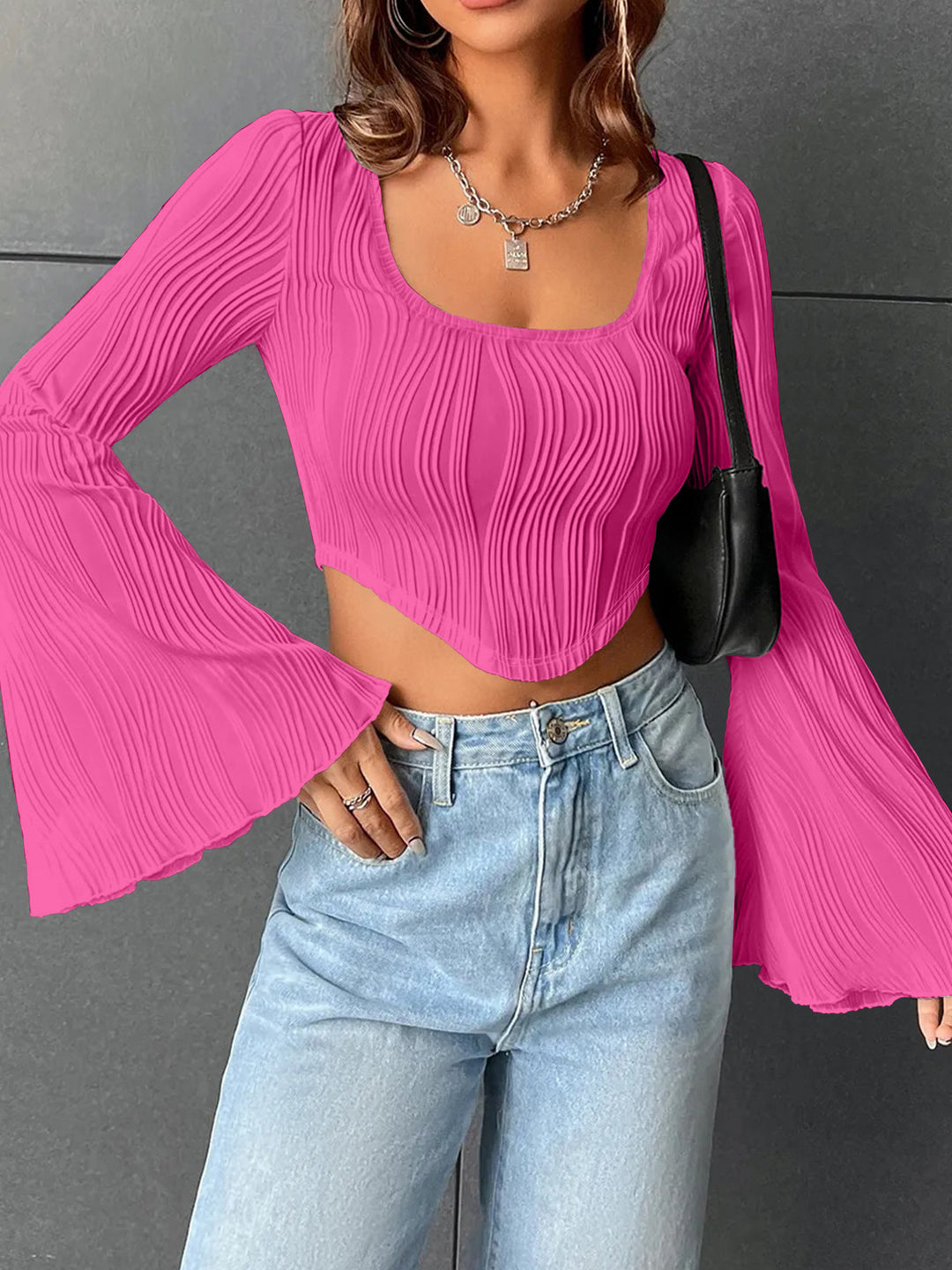 Dame Cropped Top med Volantærmer og Ribbstruktur Stilla
