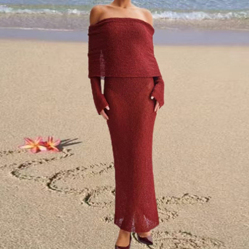 Dame Off-Shoulder Strikkjole med lange ærmer og elegant silhuet Skovae