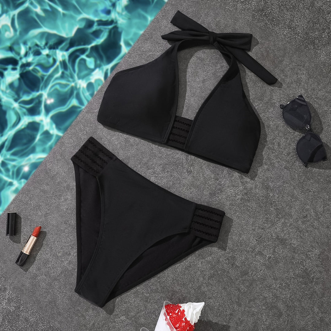 Dame triangel-bikini med justerbart netdesign og elegant V-udskæring Stilla
