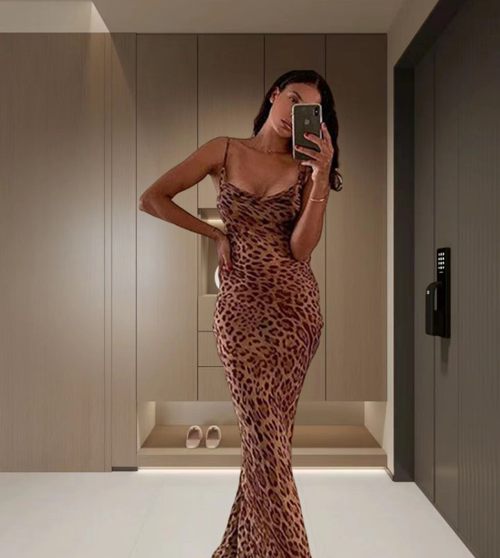 Dame Maxikjole lavet af høj kvalitet jersey med elegant leopardmønster og figursyet snit Stilla