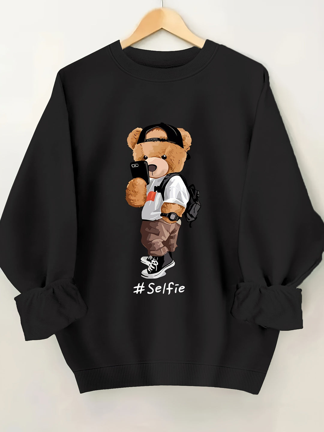 Dame sweatshirt med kunstnerisk bjørnedesign og afslappet pasform Stilla