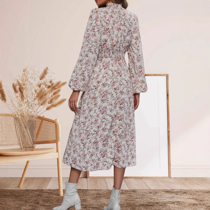 Dame Midikjole med elegant stålkrave og floral dekoration Stilla