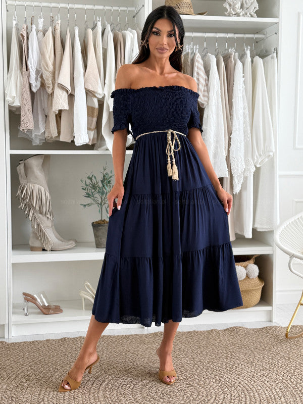 Dame Off-Shoulder Maxikjole med elegant taljesnor og flæsedetaljer Stilla
