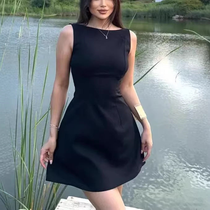 Dame sommerkjole med elegant snit Skovae