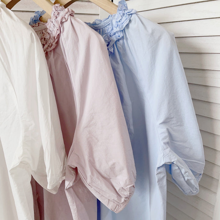 Femme Rynkehals Knap-Bluse Stilla