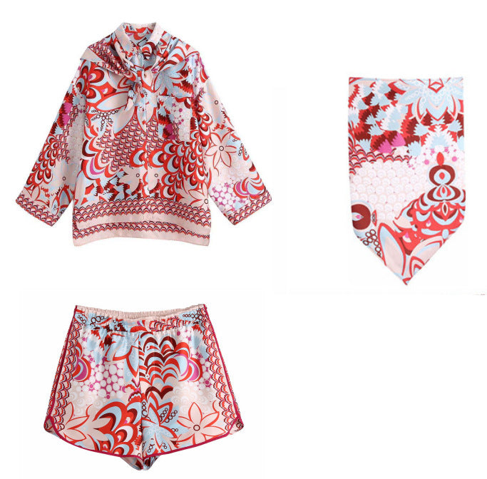 Dame bluse sæt med blomster mønster og shorts Skovae