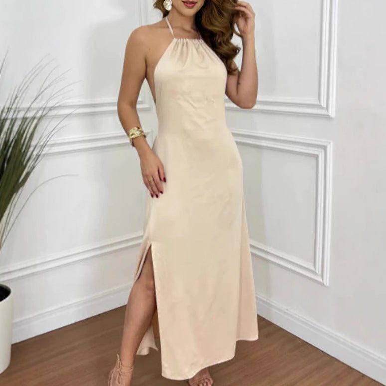 Dame maxikjole med elegant halterneck og svajende kant Stilla