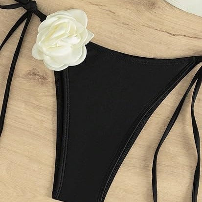 Dame Bandeau-Bikini med blomsterdetaljer og justerbare stropper Stilla