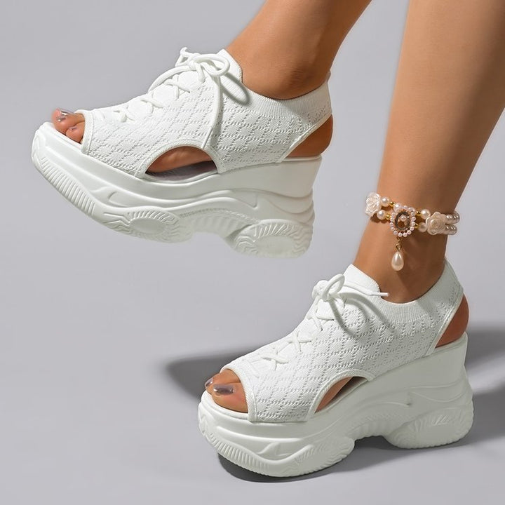 Dame plateausneaker med åndbart overmateriale og elastisk snøring Stilla