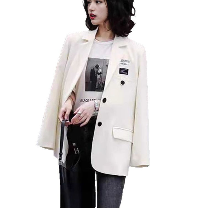 Kvinders elegante oversized blazer med dobbeltknaplukning og moderne detaljer Stilla