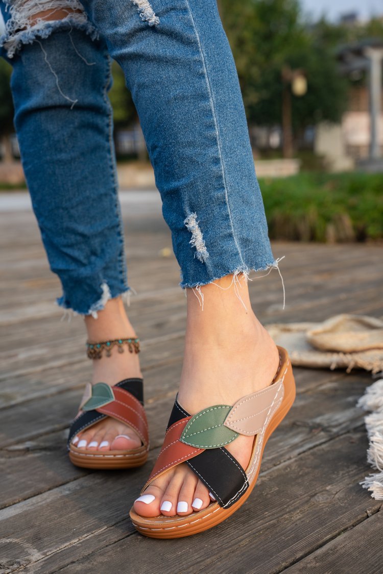 Dame Komfortable og stilfulde sandaler med elegant remdesign Stilla