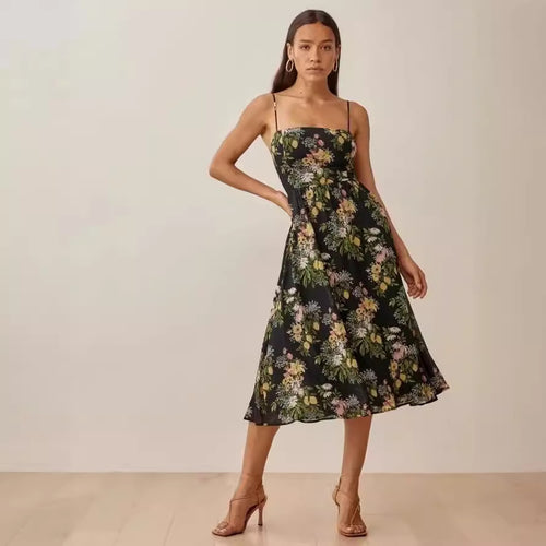 Dame sommerkjole med florale mønstre og justerbare spaghetti-stropper Stilla