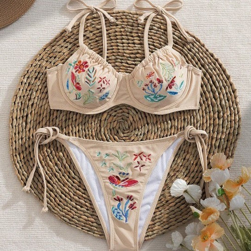 Damer Elegant Bikini med kunstneriske broderier Skovae